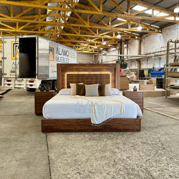Set Aura King Size 4 Pzas Cab. con Luz